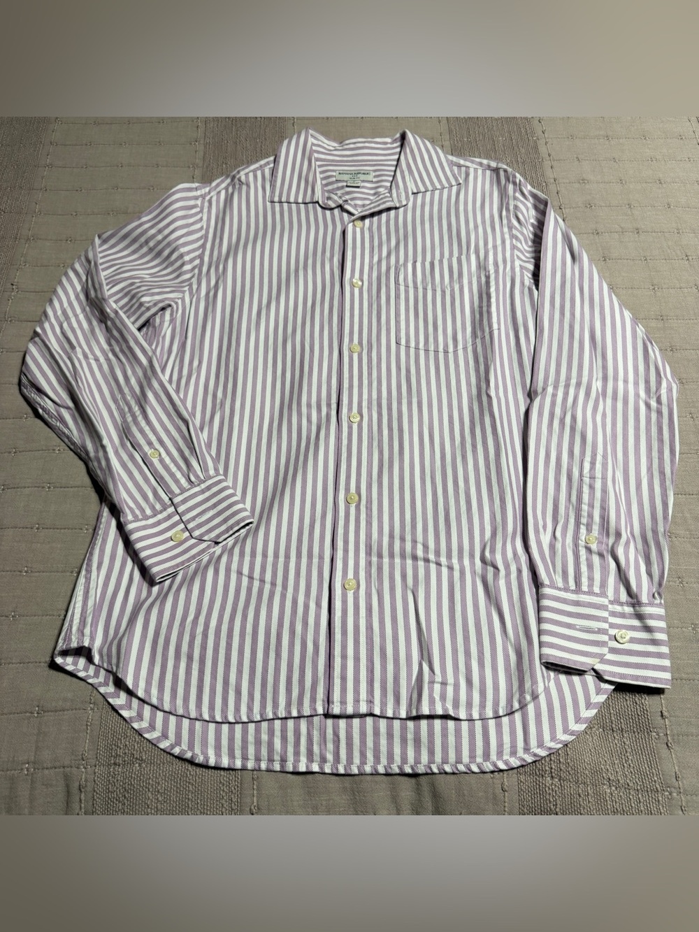 Banana Republic Men's Purple/White Striped Dress Shirt Size M Slim Fit